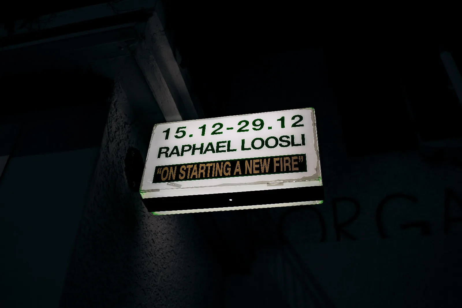 LOOS-schild2dark.jpg