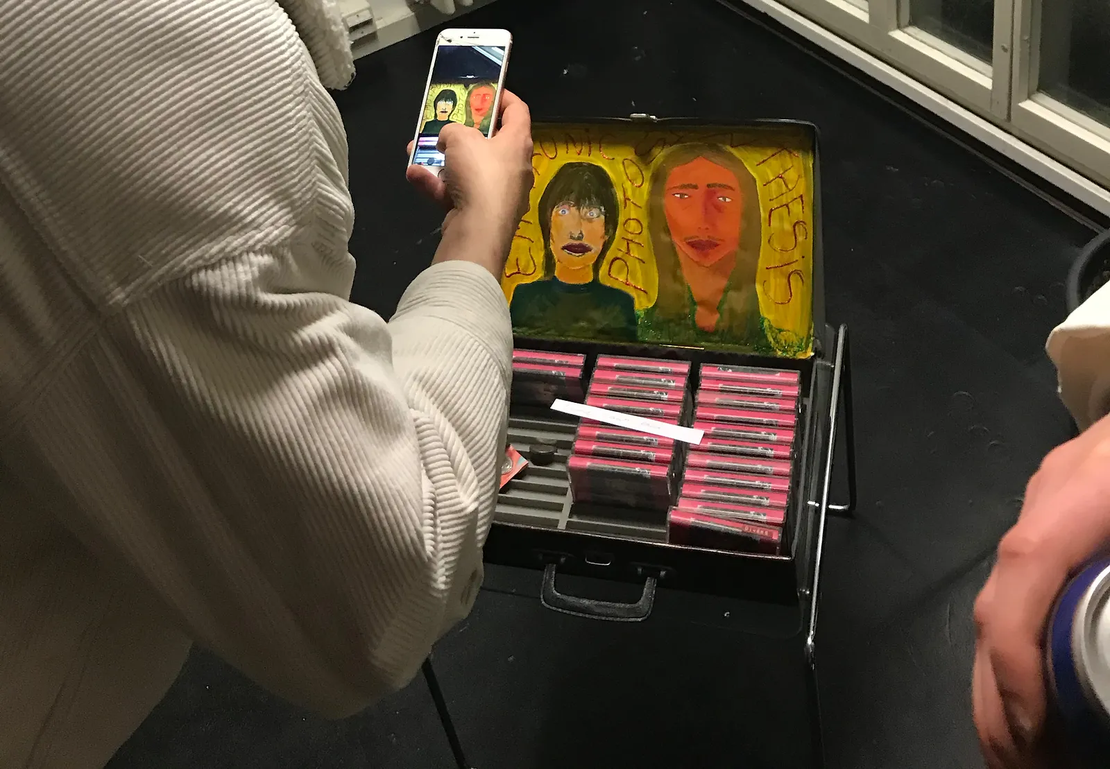 music-tapes-painting-severine-quentin-he