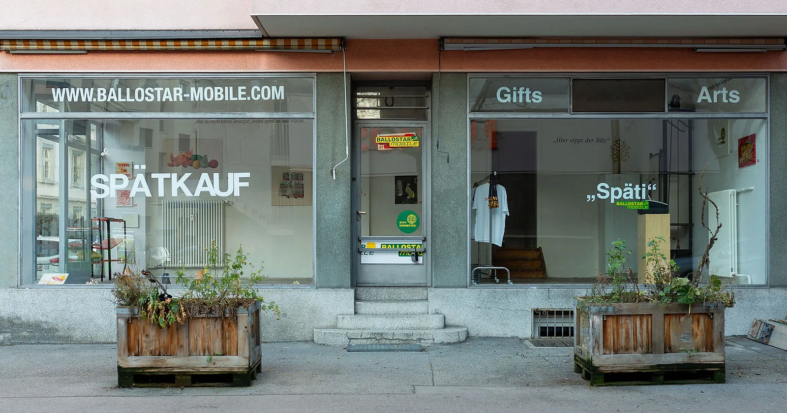 spati-outside-window-front.jpg
